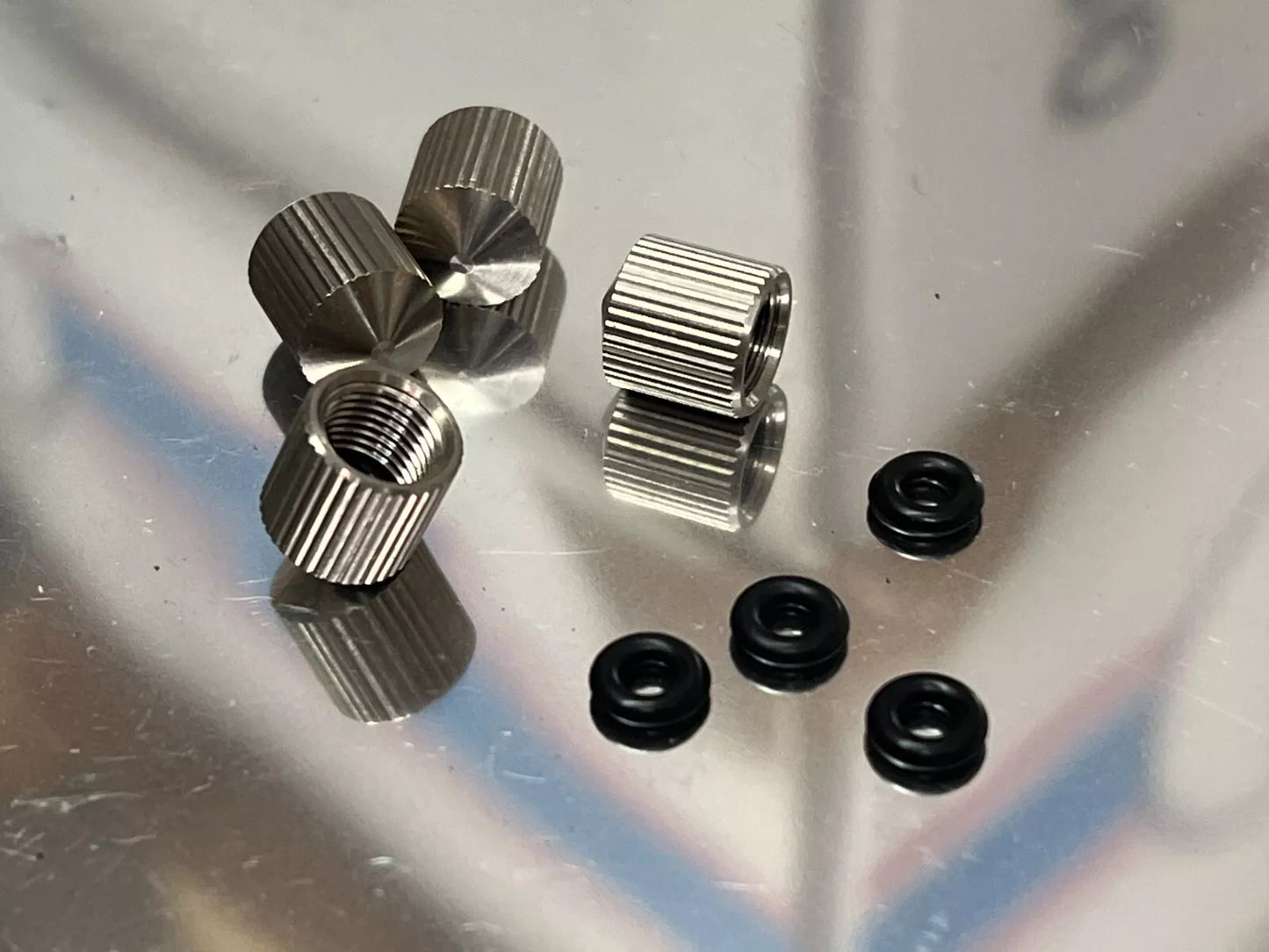 4x Titanium Valve Stem Cap Set