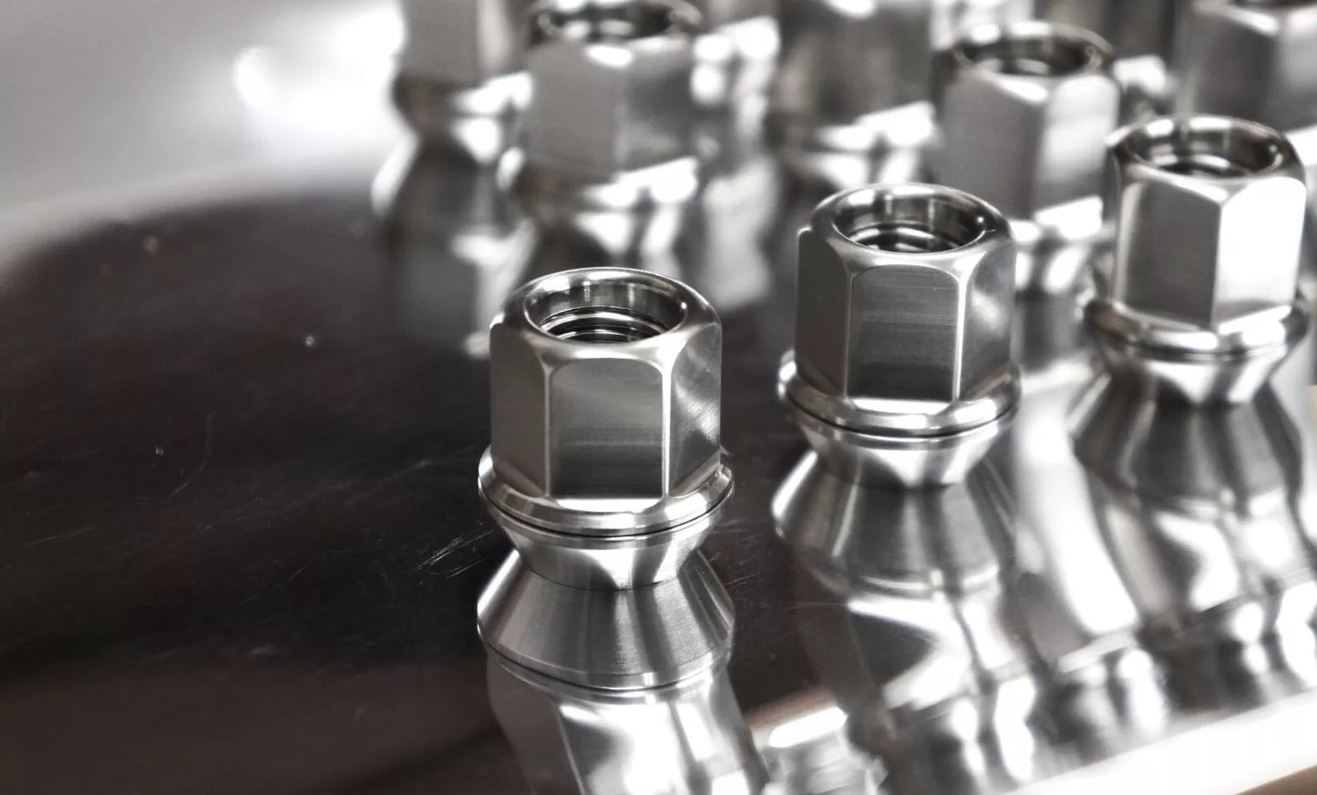 20x Titanium Lug Wheel Nut Set 12x1.5 Floating Titanium Seat 60 deg HEX17